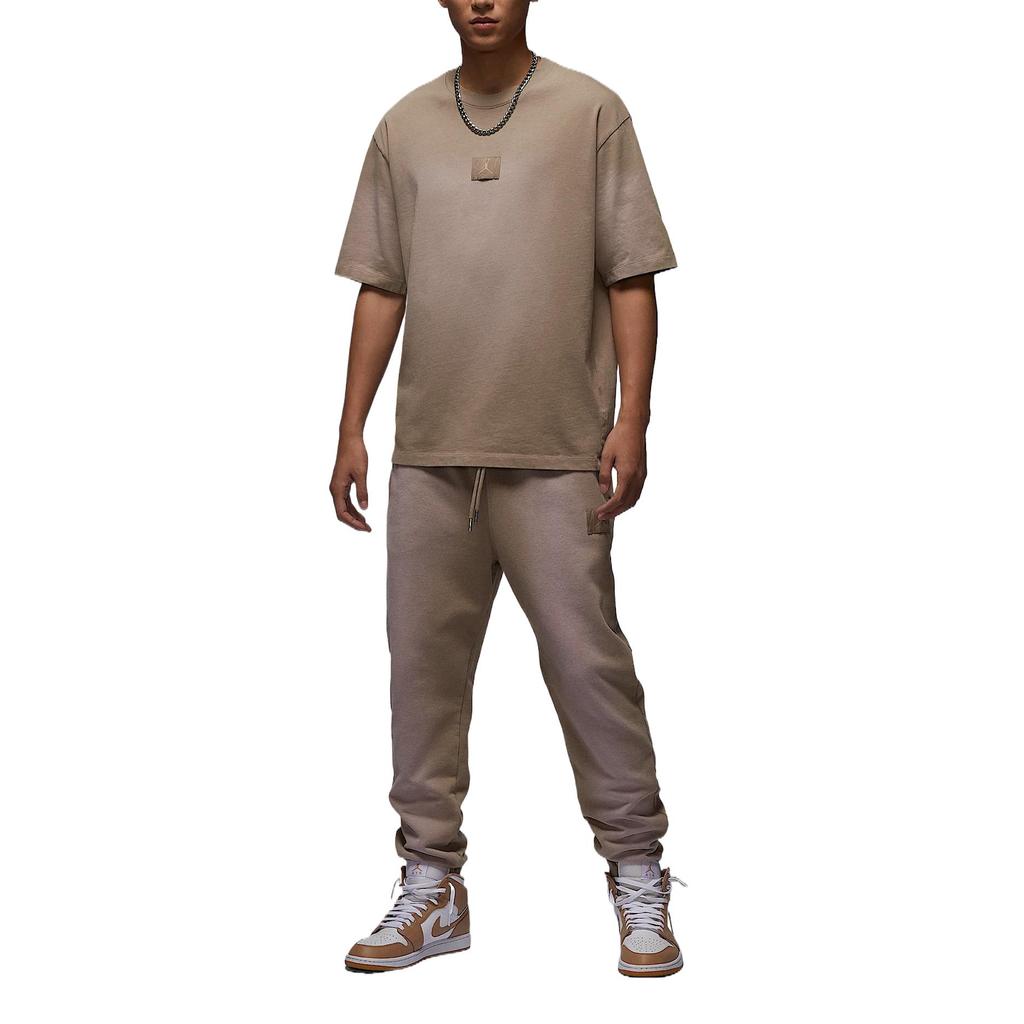 Jordan Flight Essentials 85 Винтажная дышащая удобная футболка с коротким рукавом и круглым вырезом для мужчин, топы, пустынный камуфляж FZ1915257