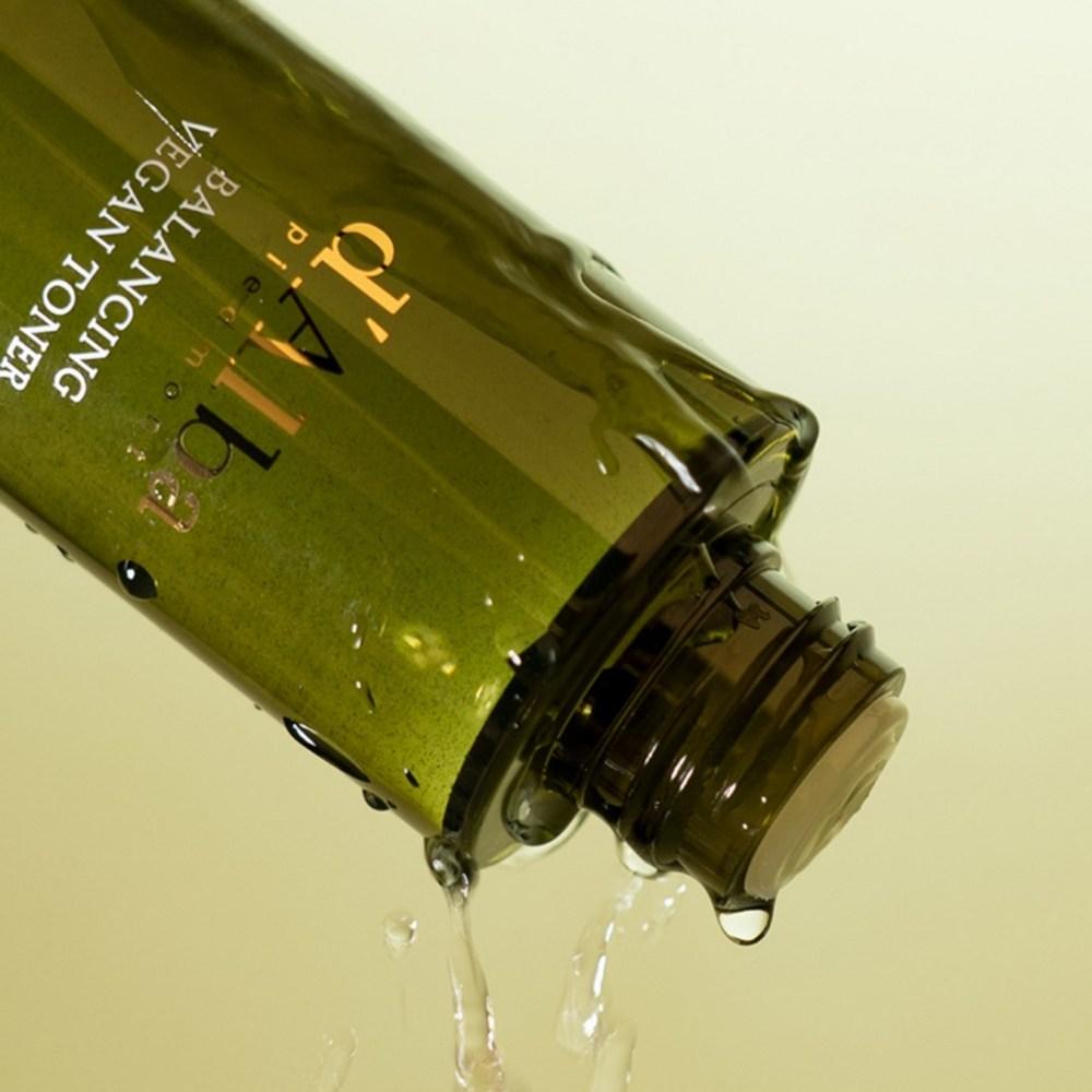 Тоник Dalva Mild Skin Balancing Vegan Toner, 150 мл, 1 шт.
