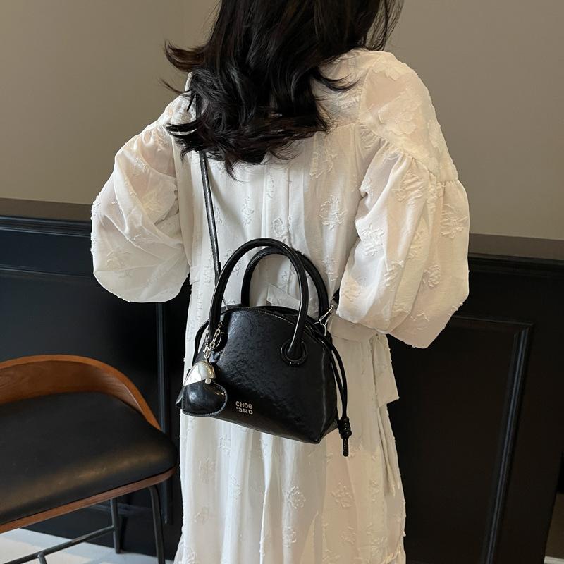 Handbag Women's New Fashion Shoulder Casual Versatile Messenger Bag