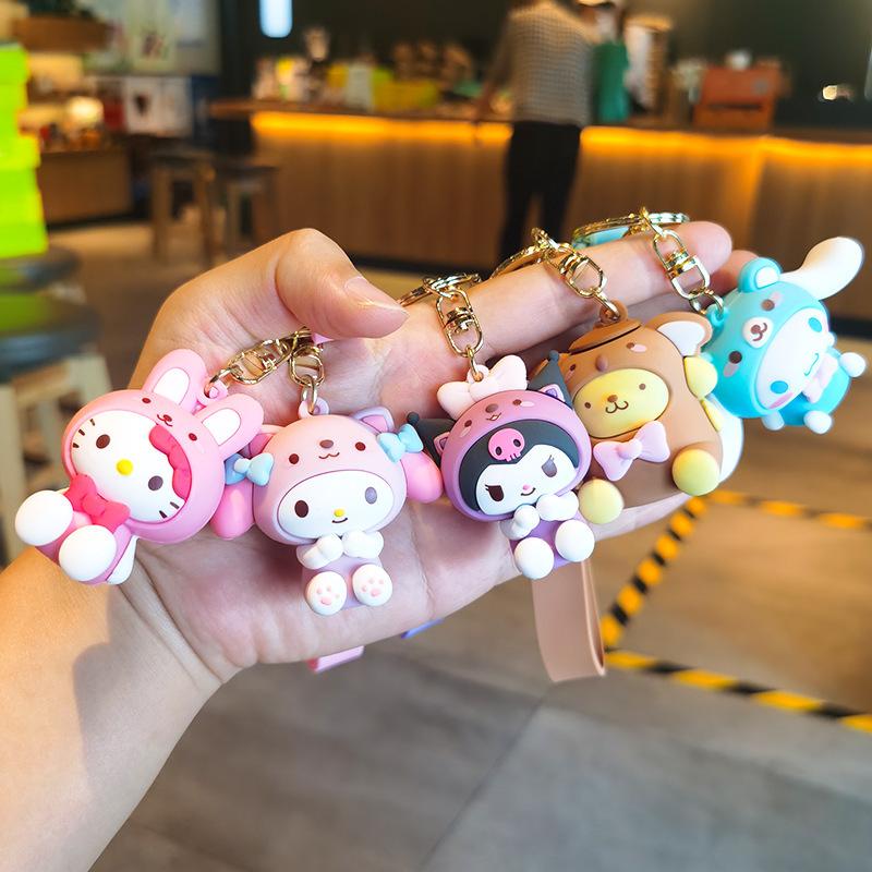 Новый Аниме Мультяшный Брелок Sanrio Фигурки из ПВХ Брелоки для Машины и Сумки Кавайные Милые Персонализированные Подарки Мода Y2k Игрушки Аниме
