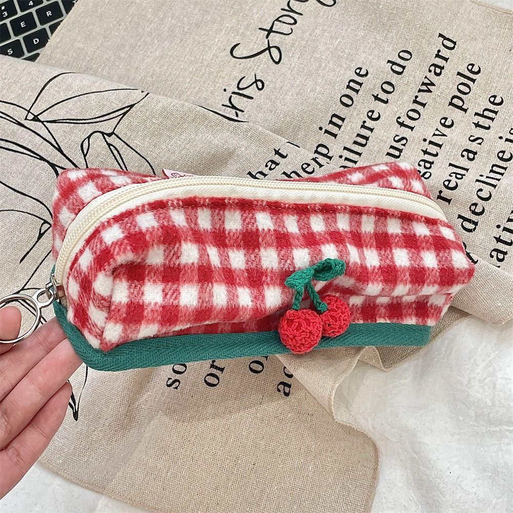 Cute Plaid Pencil Case Sweet Cosmetics Zipper Bag Kawaii Travel Toiletry Pockets Travel