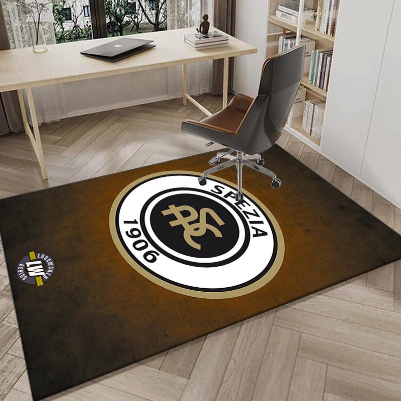 1PC Spe-zia 1906 Emblem Rug Game Carpet, Floor Mat for Bedroom Living Room Entryway Rug, Home Decor Idea Gift for Christmas birthday