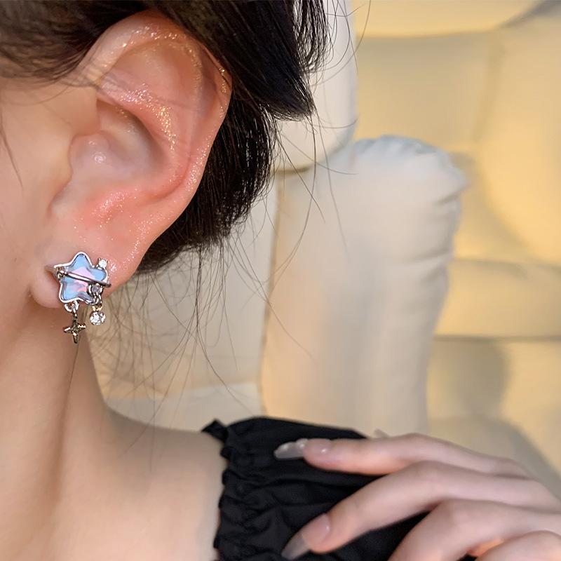 Элегантные корейские серьги с синими звездами для женщин: Модный дизайн в виде пятиконечной звезды с универсальностью