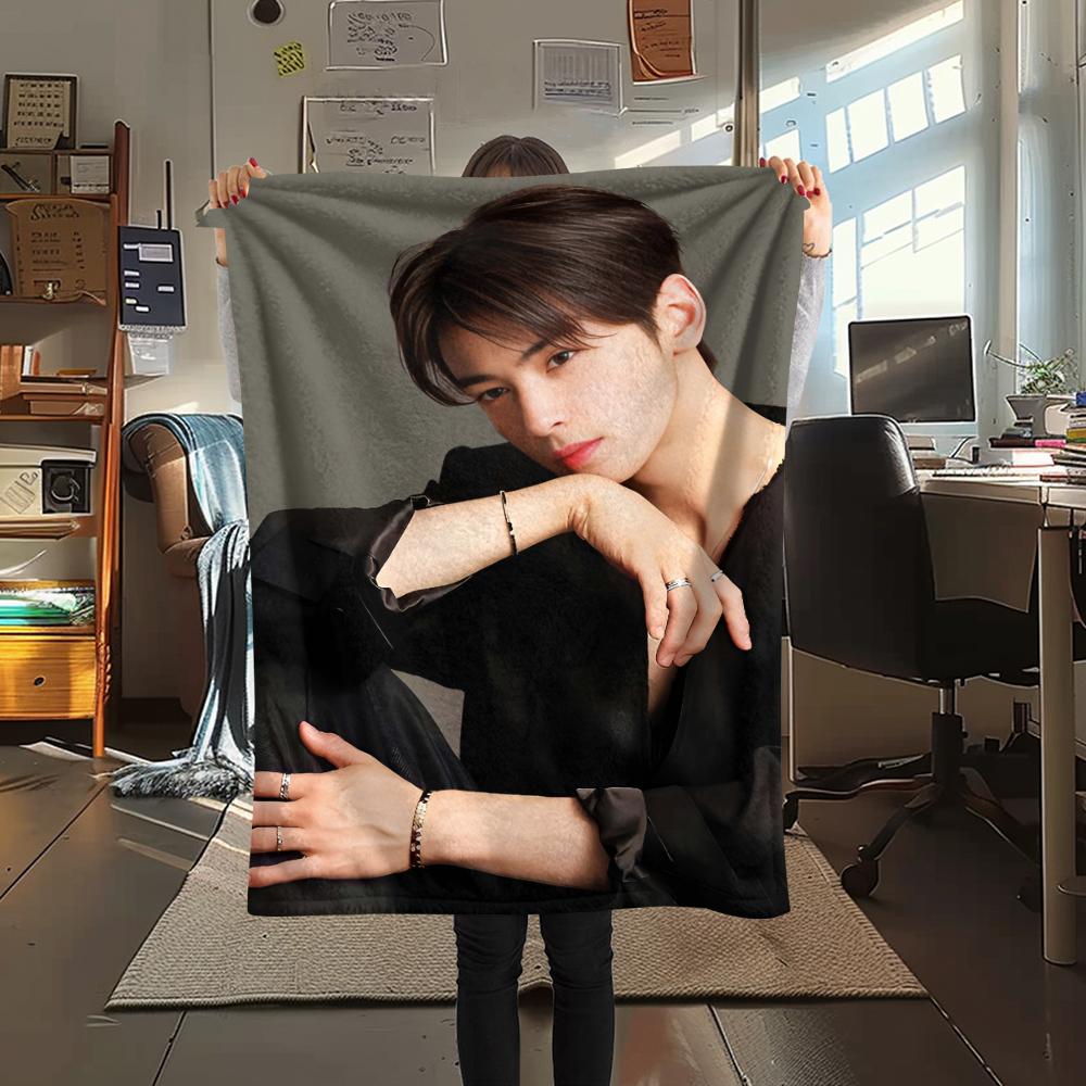 1 шт. Фланелевое одеяло с принтом Ча Ыну, Высокое качество, Для всех сезонов, Декор для дома, Тепло и уют, Идеально для рождественских подарков