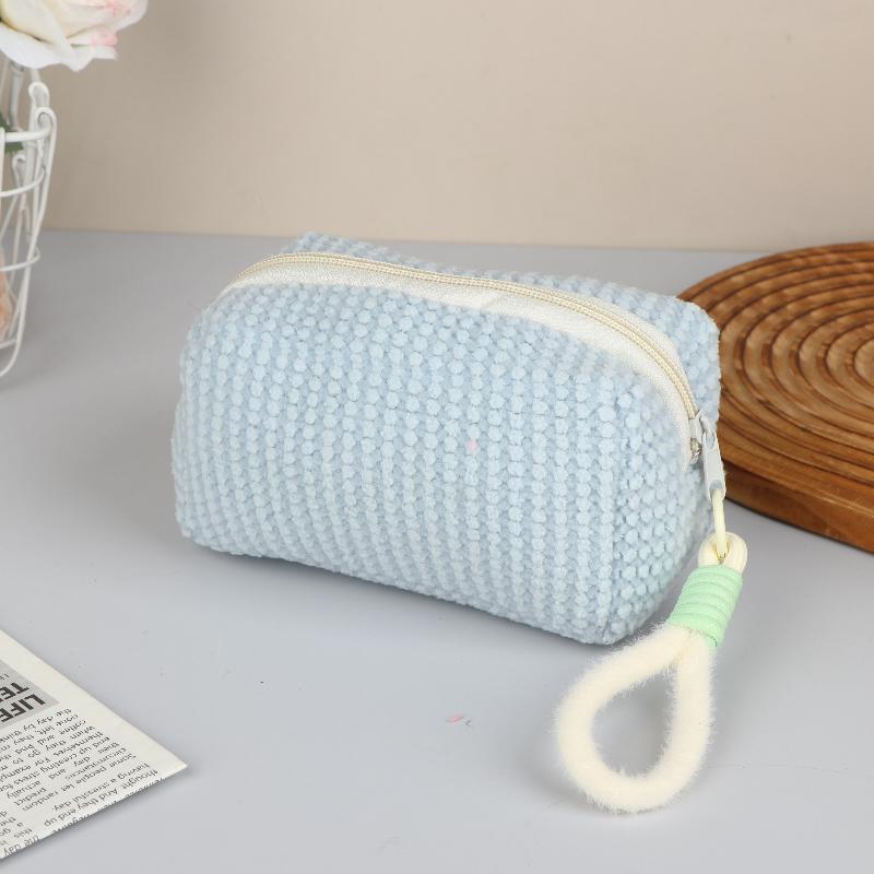 Милая и девчачья плюшевая косметичка конфетного цвета большой вместимости, сумка для туалетных принадлежностей, дорожная портативная сумка-тоут, плюшевая косметичка