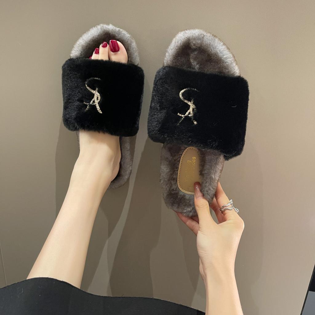 Модные стразы с буквами и нежными пушистыми тапочками 2024 года, новинка зимы, универсальные пушистые тапочки для улицы и дома