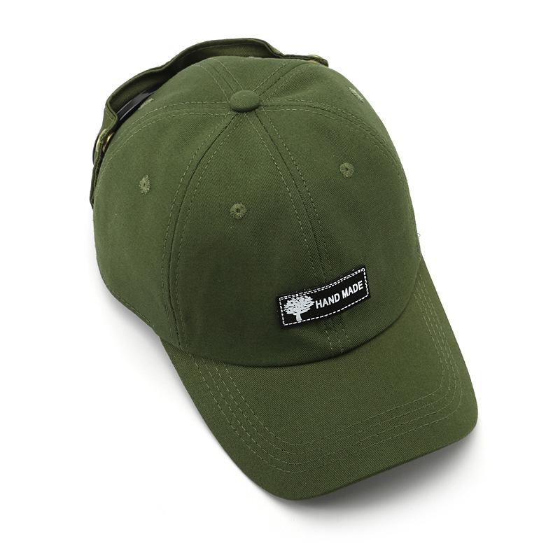 Pilot-style personality glasses and baseball cap