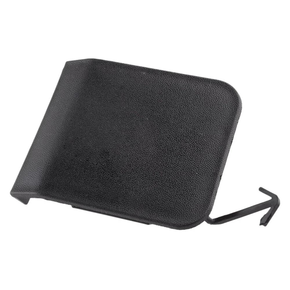 Крышка буксировочной проушины заднего бампера для Toyota Prius 2019-2022