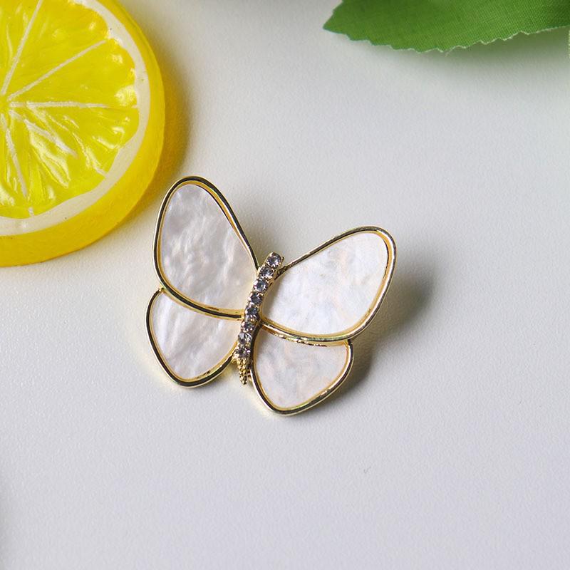 High-End Women's Brooch Collection: Butterfly, Camellia, Pearl Designs - Elegant Jewelry for Christmas & Men's Clothing Accessories