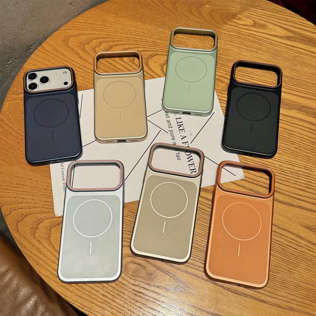 Совместимый металлический покрасочный кольцо с магнитной зарядкой для Apple 17 Promax / iPhone 16/15.