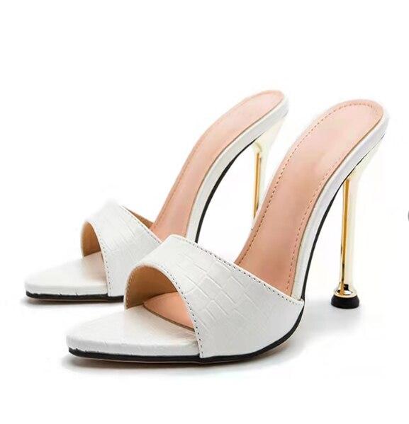 Летние женские тапочки со змеей, пикантные тапочки на высоком каблуке с острым носком, обувь для вечеринок с металлическим декором, уличная модная женская обувь большого размера