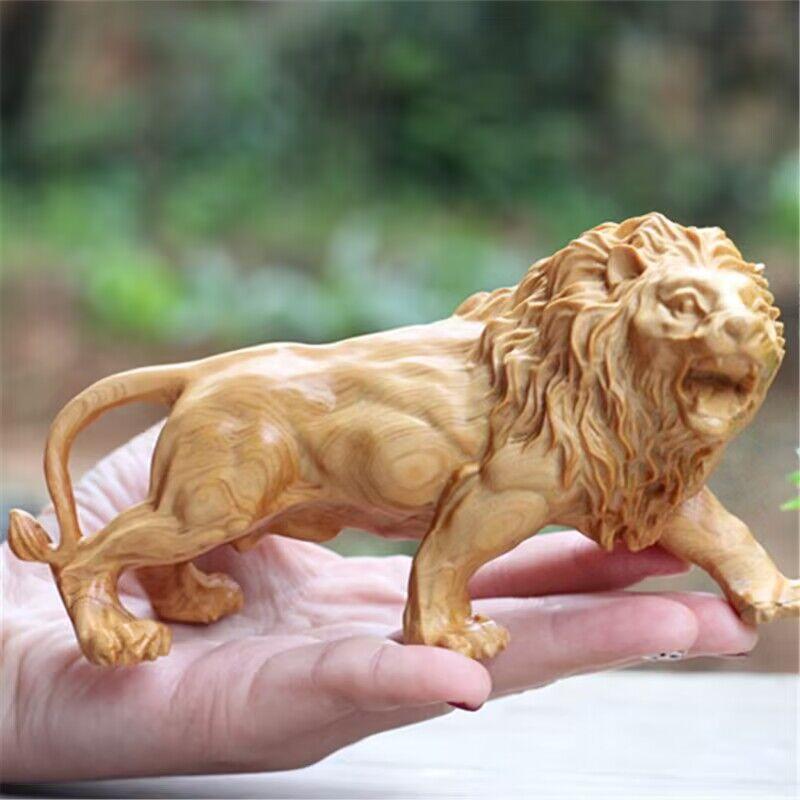 Natural Cypress Wood Lion Statue, Solid Wood Hand-Carved Animal Sculpture Home Room Office Decoration Artwork The Perfect Gift