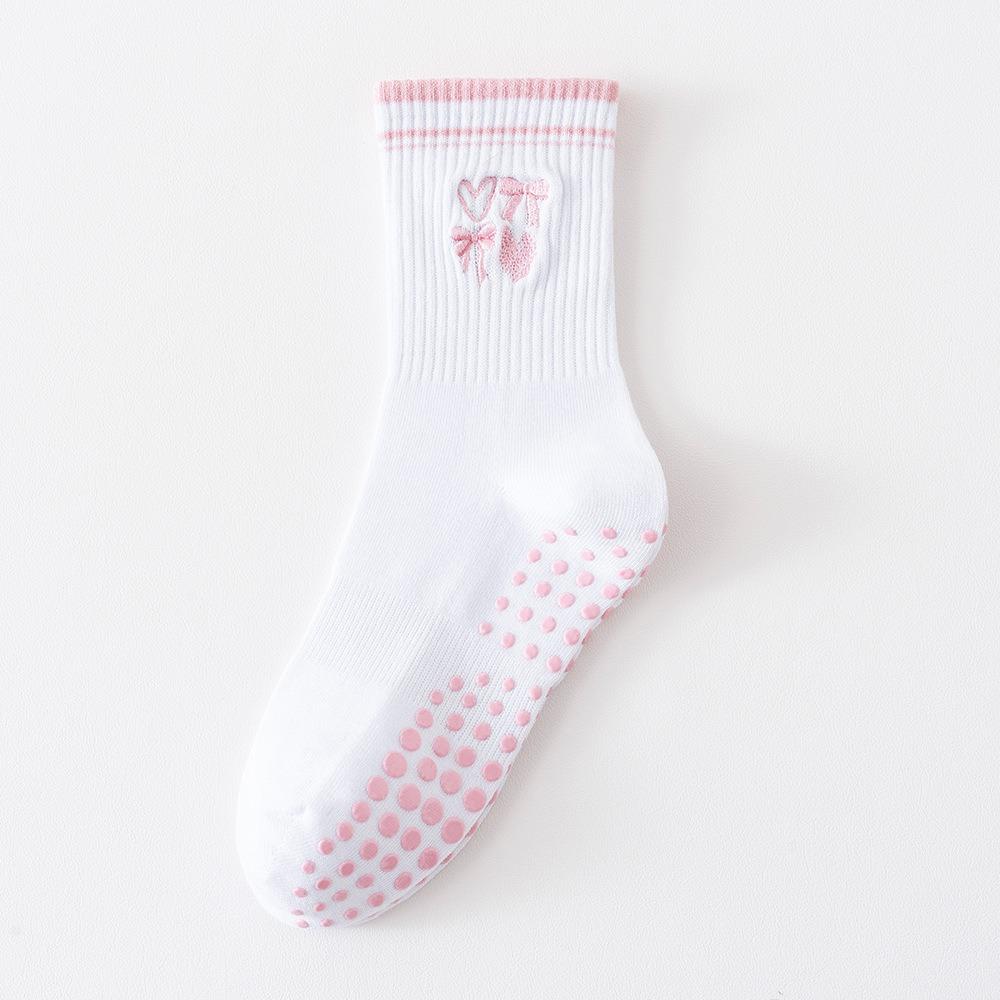 Новые хлопковые носки для пилатеса, дышащие, уличные носки в стиле Харадзюку для йоги, нескользящие, повседневные, с вышивкой вишни