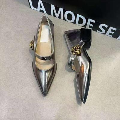 Весна и лето 2025 новая простая легкая роскошь ретро гонконгский стиль универсальные туфли-лодочки с острым носком на квадратном каблуке