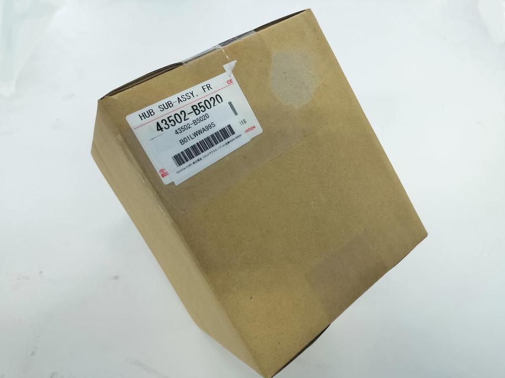 Оригинальные детали TOYOTA Передняя ступица левая Номер детали 43502-B5020