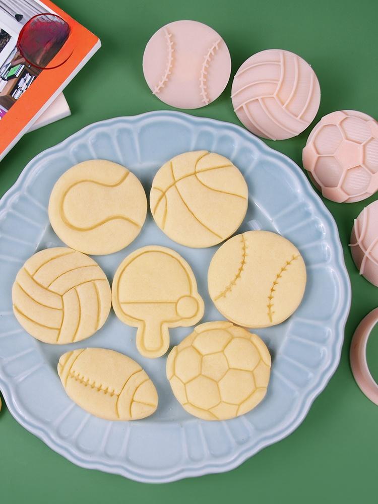 Sports Trophy Cartoon Baking Cookie Mold 3D Pr Dough Cutter DIY Sugar Cr Mold Kitchen Cooking Utensils Home Use