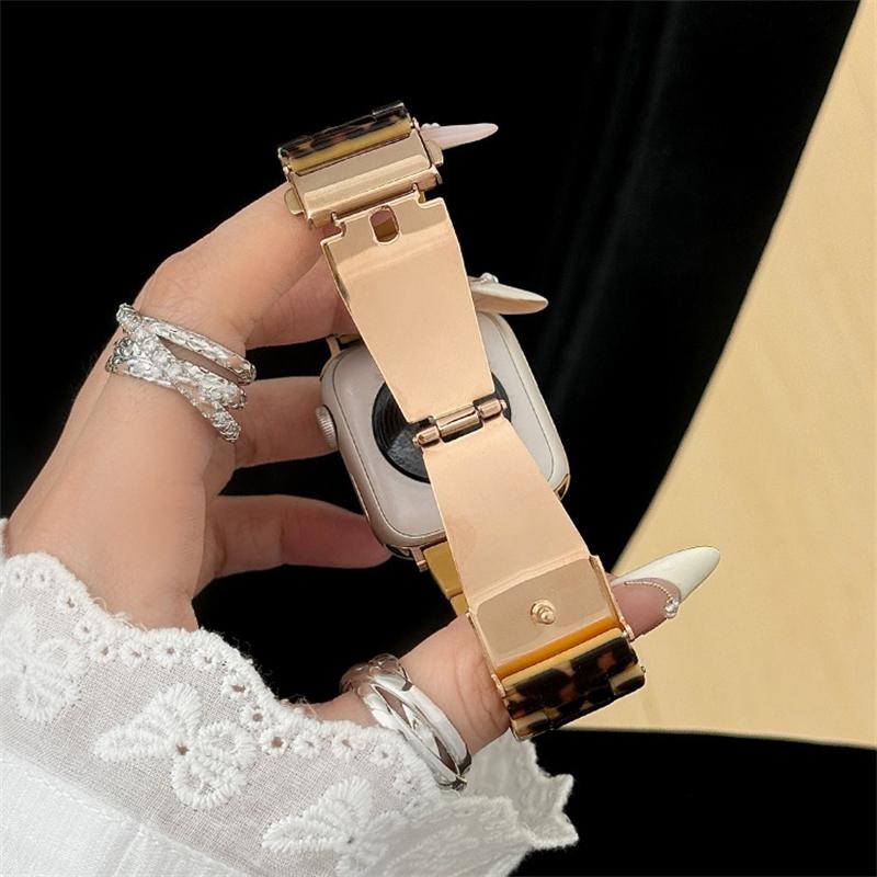 Новый стильный ремешок из смолы с леопардовым принтом для Apple Watch Ultra 49 мм. Милый ремешок для iWatch Series 11/10/9/8/SE 42 мм 46 мм 45 мм 40 мм 41 мм 44 мм. Женский браслет