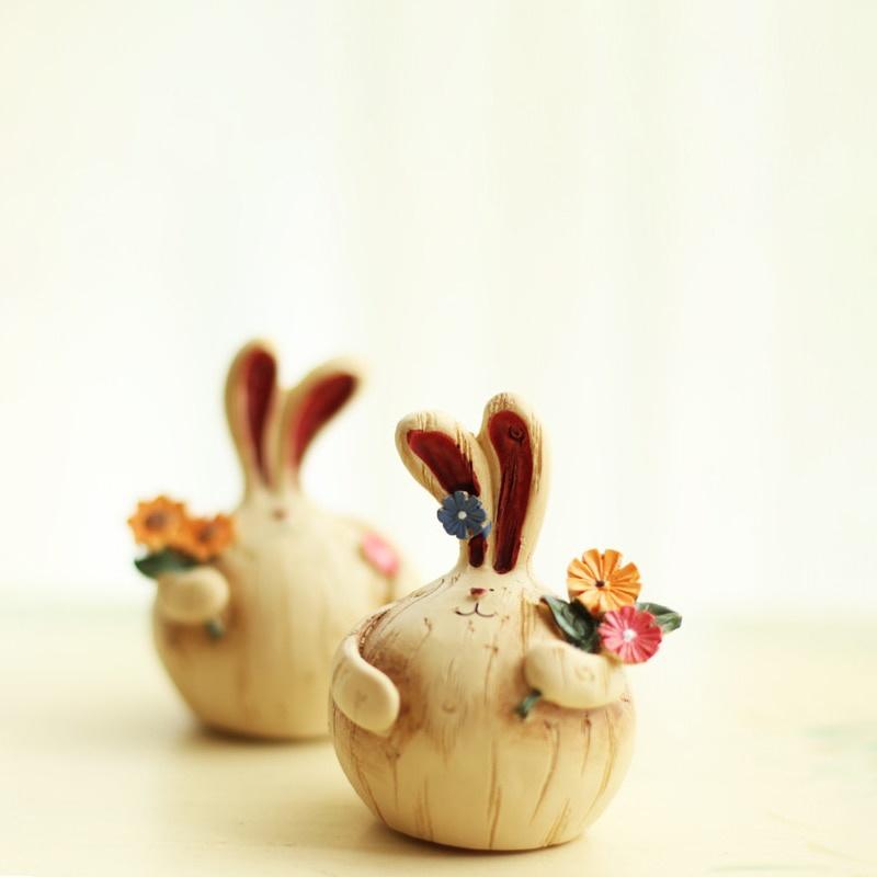 1 пара нежных пасхальных кроликов с чесноком, художественные изделия из смолы, украшение для стола, фигурка, украшение, пухлый кролик, фигурка ручной работы, животное, подарок на день рождения