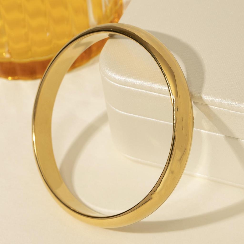 Европейский и американский браслет из нержавеющей стали с золотым покрытием: Роскошный, Современный и Атмосферный