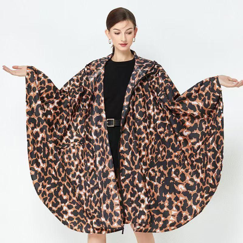 Fashion Big Size Women Leopard Raincoat Lightweight Rain Coat Poncho Ladies Waterproof Cloak Raincoats Adults Windproof Rainwear