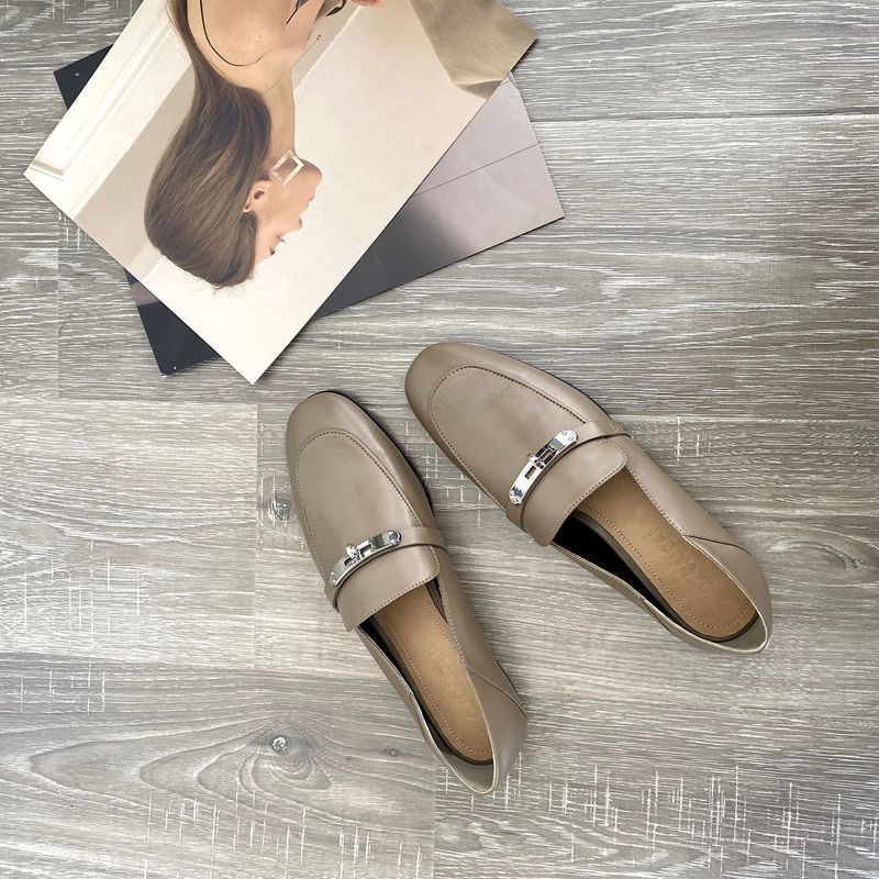 Отлично носить! Французский замок 2025 Весна и Осень Ретро Туфли-лодочки с квадратным носком Одинарные туфли Лоферы Маленькие кожаные туфли Женские