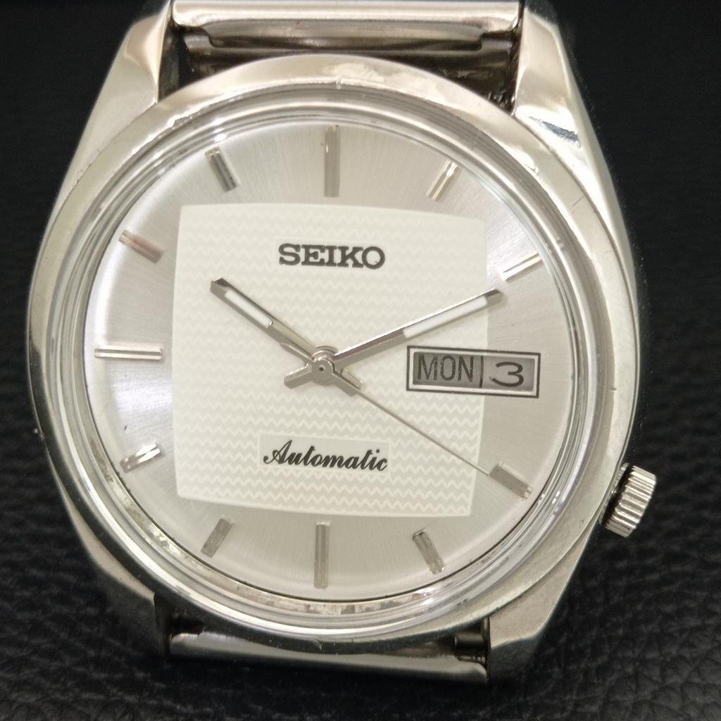 VINTAGE SEIKO AUTOMATIC 7009A JAPAN MENS SILVER COLOR DIAL WATCH a708589-1