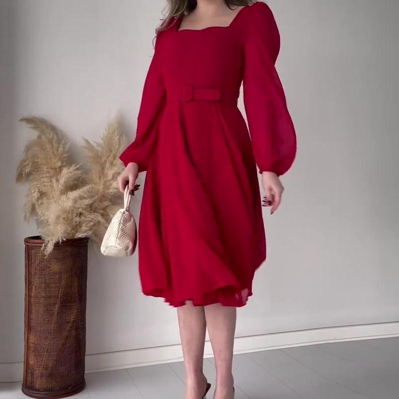 2024 Осень Европейский и Американский Ретро Однотонное Платье с Квадратным Вырезом Элегантное с Длинным Рукавом