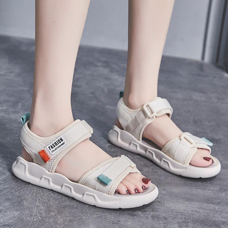 2025 Летняя обувь Женские сандалии на плоской подошве Мягкая ткань Нескользящая модная брендовая женская обувь Праздничные черные бежевые туфли