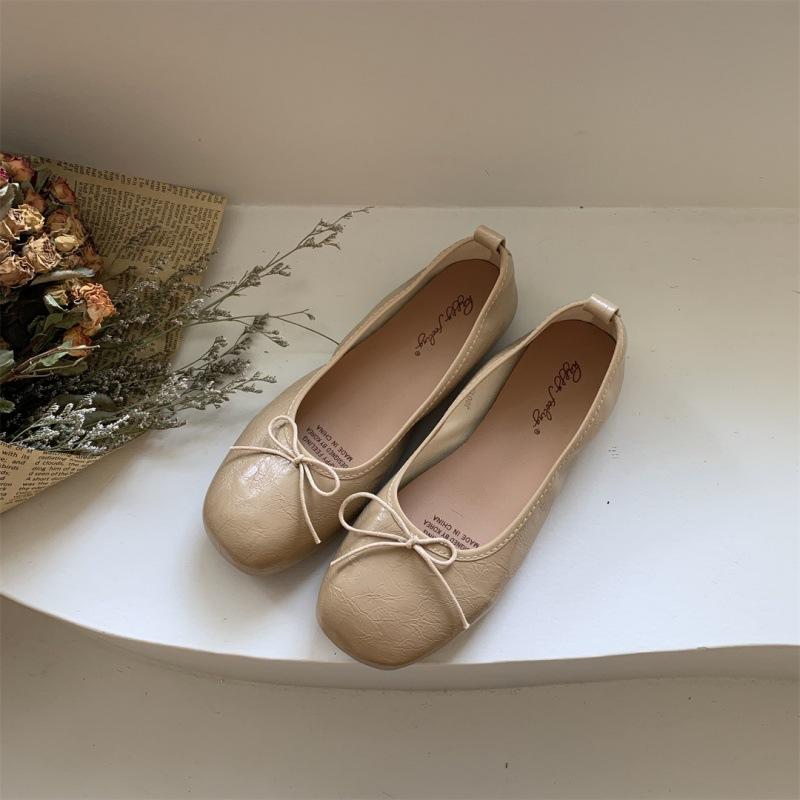 Корейская версия балеток из мягкой кожи, балетки на мягкой подошве, универсальные, с мелким вырезом, на плоском каблуке, туфли для бабушки, на одной педали, маленькие кожаные туфли с бантом