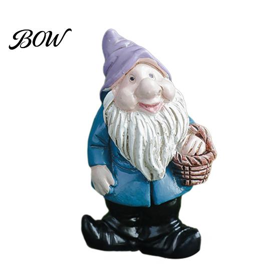 Whimsical Outdoor Garden Decor Mini Gnomes Figurine, Resin Welcome Gnome Statue, Small Handcrafted Ornament Dwarf for Fairy Garden, Flower Pot,
