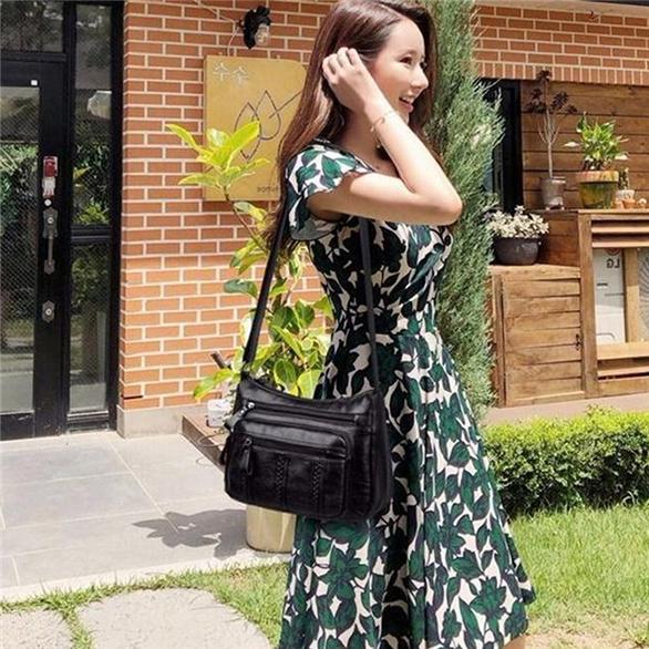 Women Travel Messenger Bags Lightweight Multi-Layer Classic Shoulder Bag Soft Surface Vintage Crossbody Purse