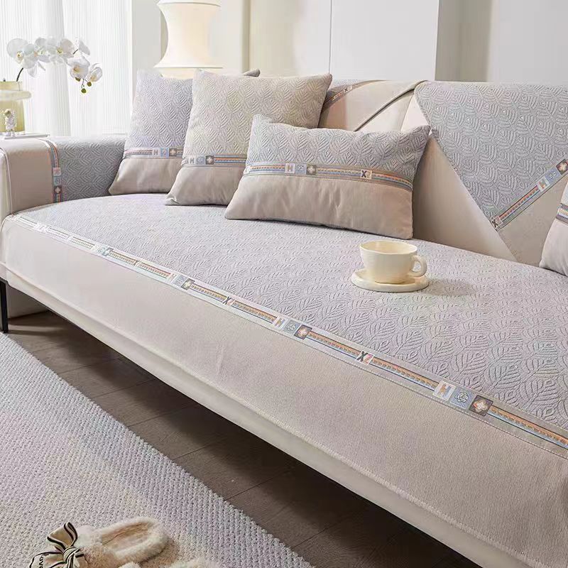 Chenille Sofa Cushion Non-Slip Anti-Scratching Four Seasons Universal Living Room Sofa Cover Cloth Backrest Towel Sofa Cover