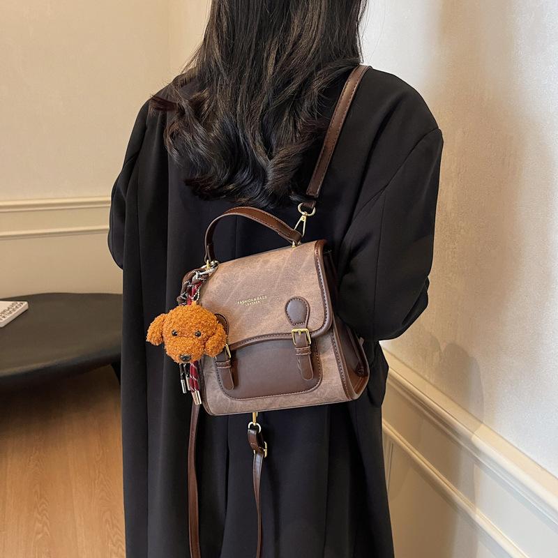 Retro Fashion Matte Contrasting Backpack Women's 2025 New Trend Versatile Handbag Commuter Casual Women's Bag