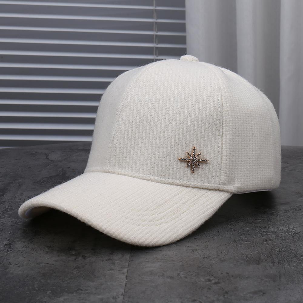 Winter new fashionable solid color simple star label decorative baseball cap warm and comfortable casual sun hat