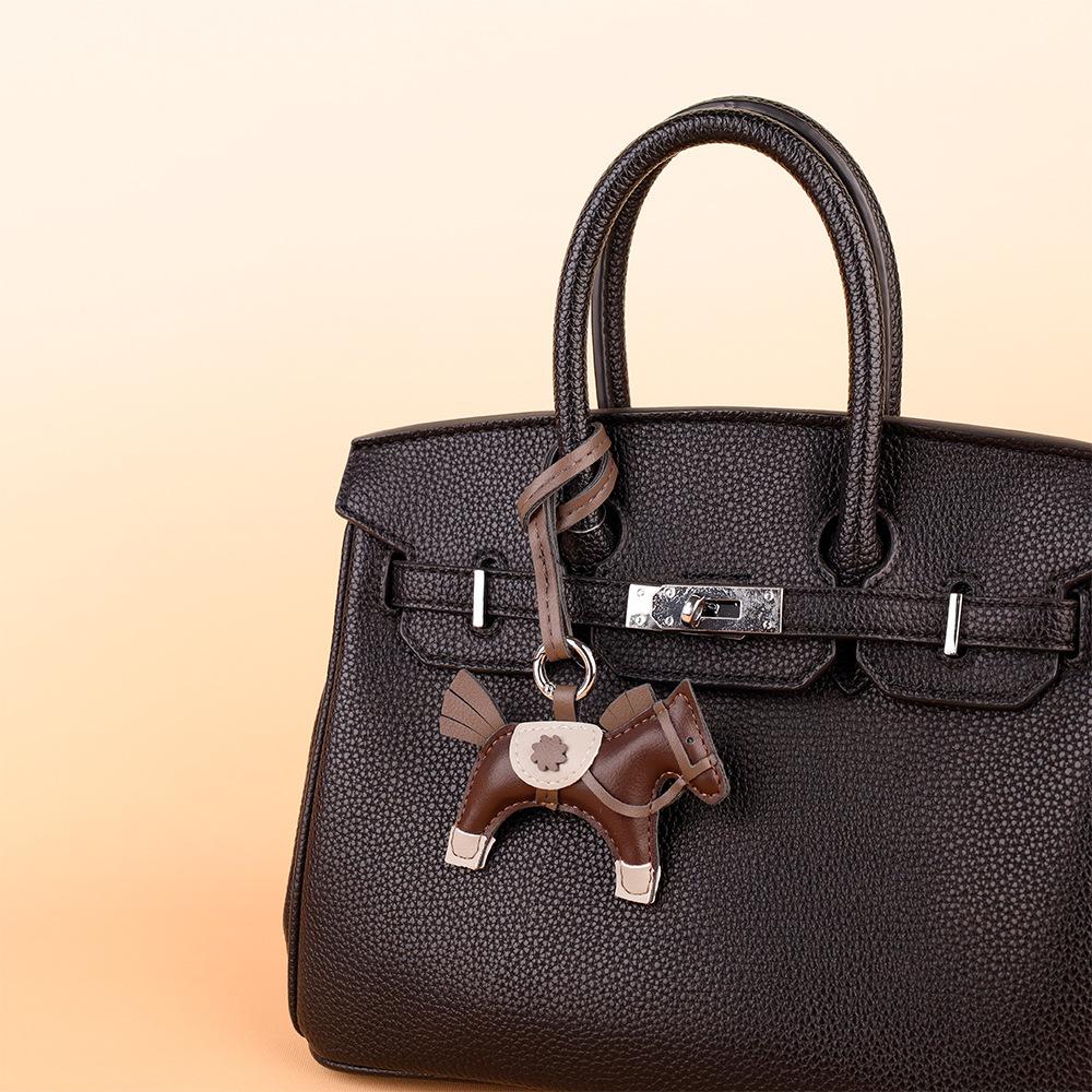 3D Trendy Designer PU Leather Rocking Horse Keychain Pony Horse Pendant Decoration For Ladies Bag Keyring Charm Accessories
