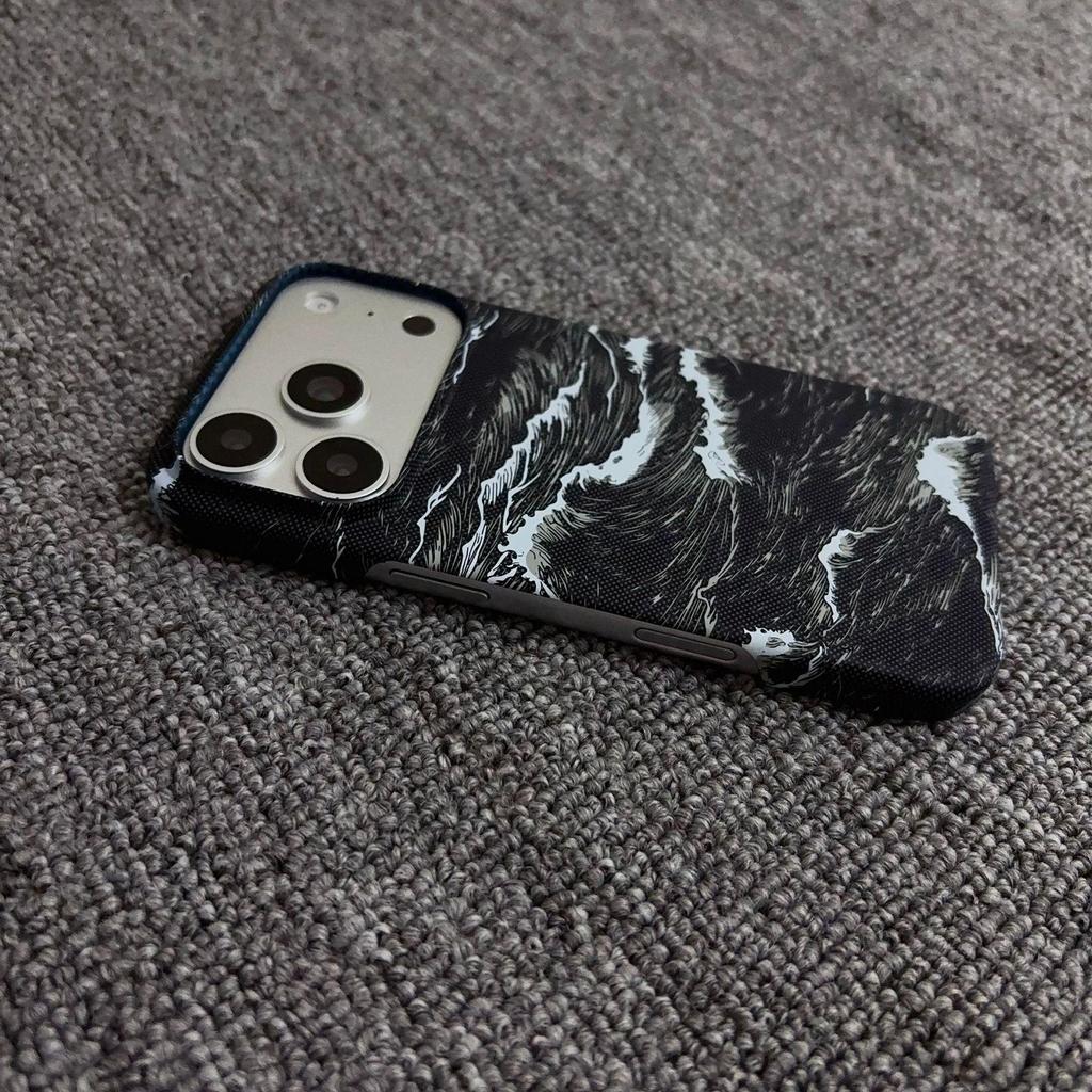 Магнитный ультратонкий ПК-кейс из углеродного волокна для iPhone 17 Pro Max - Дизайн с полуоберткой, деколь