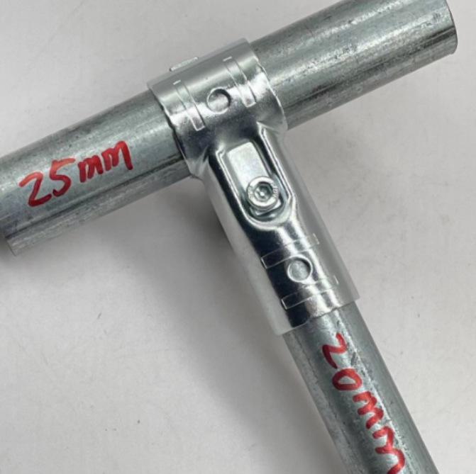 Stainless Steel 25mm Six-Point Pipe Connector for Galvanized and Iron Pipes