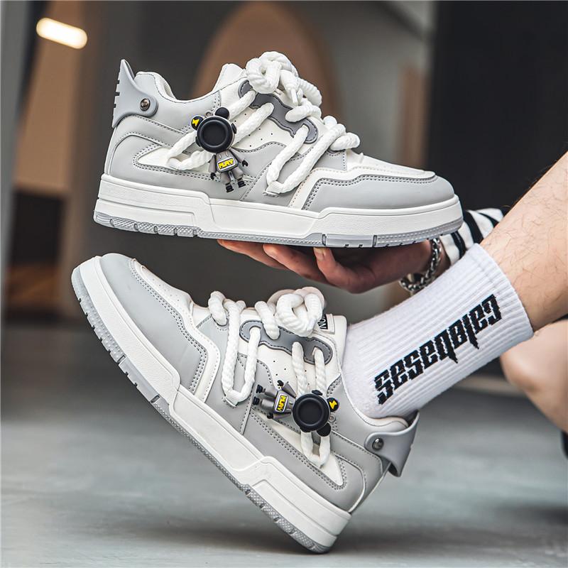 Fashion New Trendy Mens Skate Shoes Casual Breathable Outdoor Walking Sneakers Non-Slip Sports Male Athletic Pu Leather Footwear Trainer