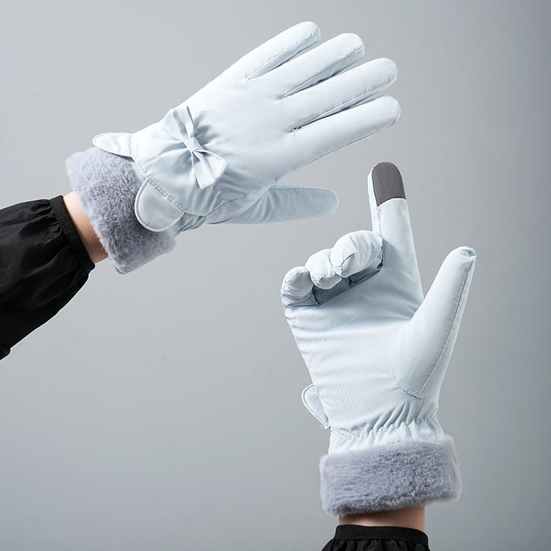 New Autumn and Winter Warm Gloves for Women Fleece and Thickened Outdoor Cycling Sports Windproof Touch Screen Bear Gloves