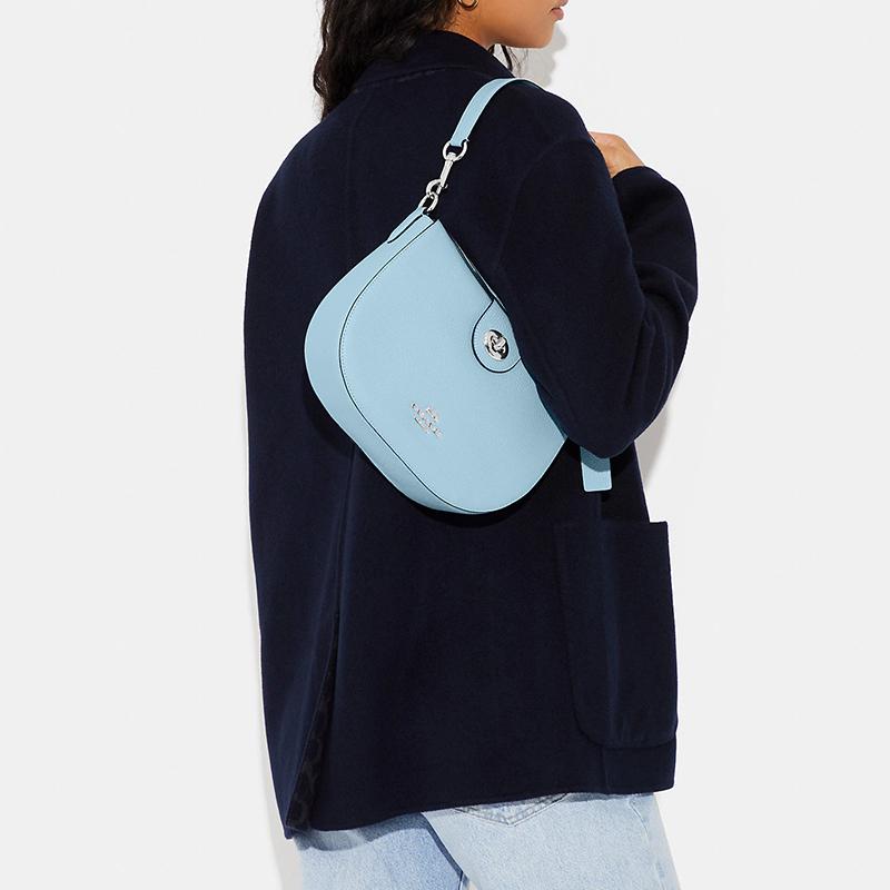 Coach Элла 25 Однотонный Серебряный Логотип Буквой Кожа с Текстурой Гальки Сумка-Кроссбоди Полумесяц Женские сумки Светло-Голубой CH196-SVQVE