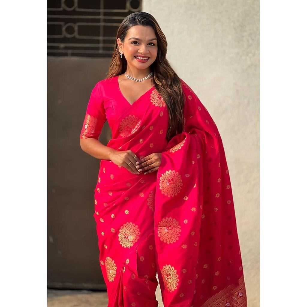 Beautiful Saree Is Elegantly Decorated with Gorgeous Solid Jacquard Weave That Gives a Perfect Look To the Outfit.