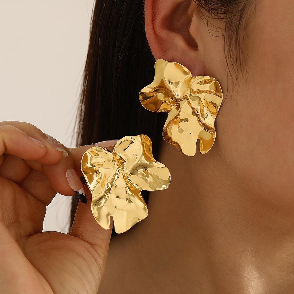 1 Pair Geometric Chic Iron Stud Earrings For Women Fashion Elegant Gold Color Floral Retro Design Earring Daily Wear Jewelry