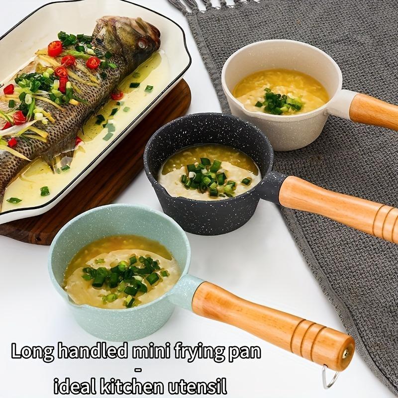 Мини-сковорода GUANHUANG с длинной ручкой и антипригарным покрытием подходит для жарки яиц, разогрева масла и приготовления соусов, идеальна для кухонного завтрака и приготовления пищи на природе.