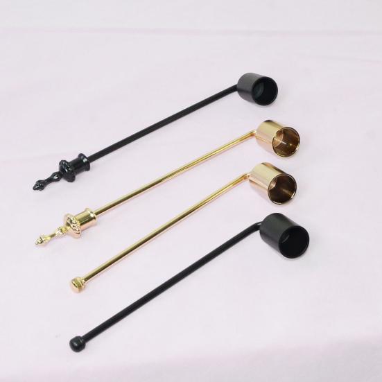 Metal Candle Snuffer Long Handle Candle Wick Flame Extinguisher Putting Out Candle Extinguishing Tool Decorative Candle Accessory