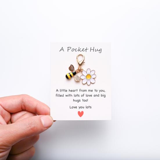 Цветок Удачи Карманное Объятие Брелок Вдохновляющий Бабочка/Пчела/Божья Коровка Цветок Брелок Шарм с Карточкой Подарки для Женщин Подруг Коллег