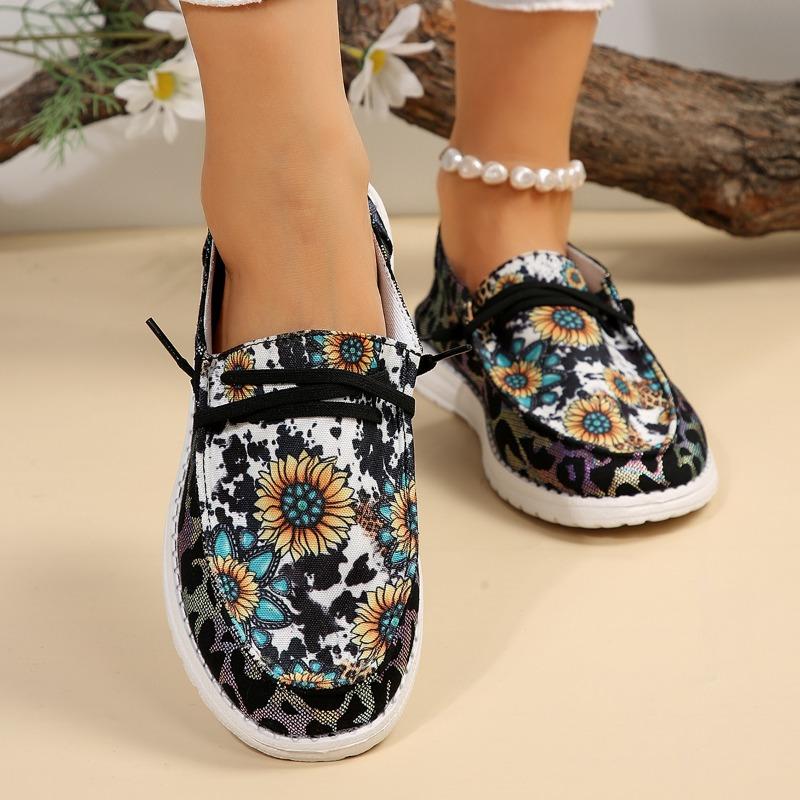 Fashion 2024 Canvas Shoes Woman Light Weight Slip-on Flat Sneakers Ladies Summer Breathable Cloth Loafers Print Shoes