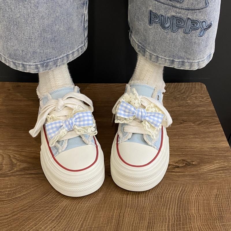 2024 парусиновые туфли женские кроссовки на толстой подошве новые повседневные туфли с бантами женские белые туфли для скейтбординга на шнуровке