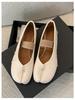 2025 Модный бренд Таби Обувь ниндзя Женские балетки с плоской подошвой с раздельным носком Балерины Женские лоферы Каблуки Женские мокасины Серебристые Mujer