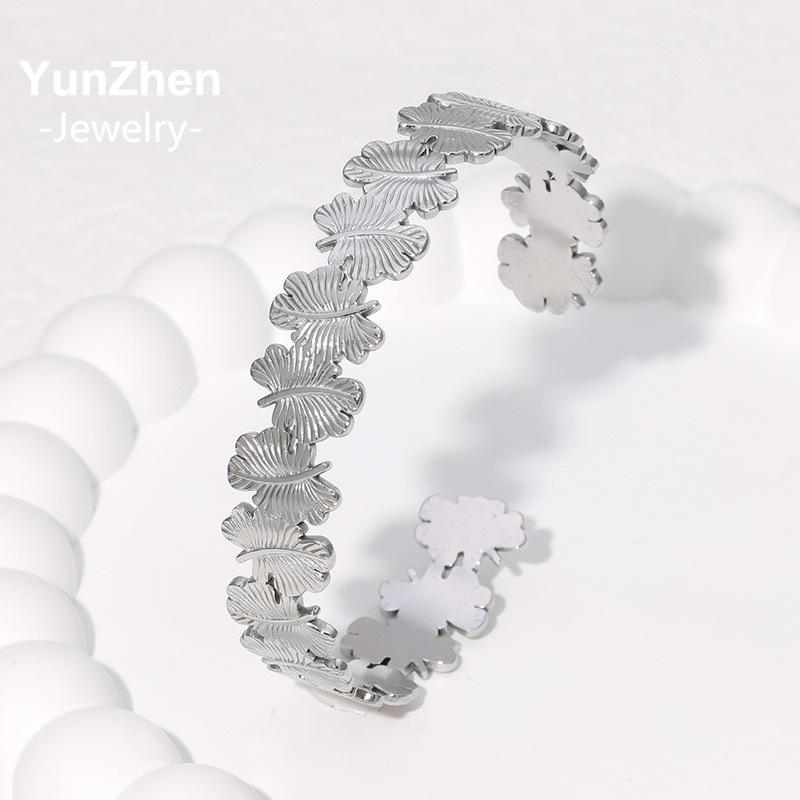 Luxury Stainless Steel Non-tarnish Bracelet Gold-plated Non-fading Small Fresh Leaf Bracelet Creative Niche, for Women