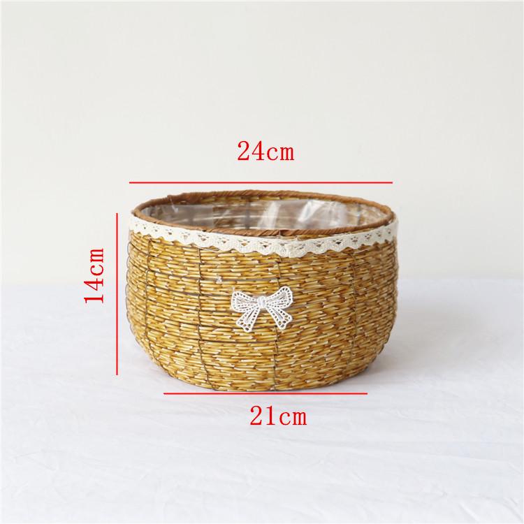 Handmade Pastoral Woven Rattan Flower Basket for Creative Arrangements and Succulent Decorations
